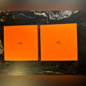 Set of 2 Hermes boxes (6x6x1.5)